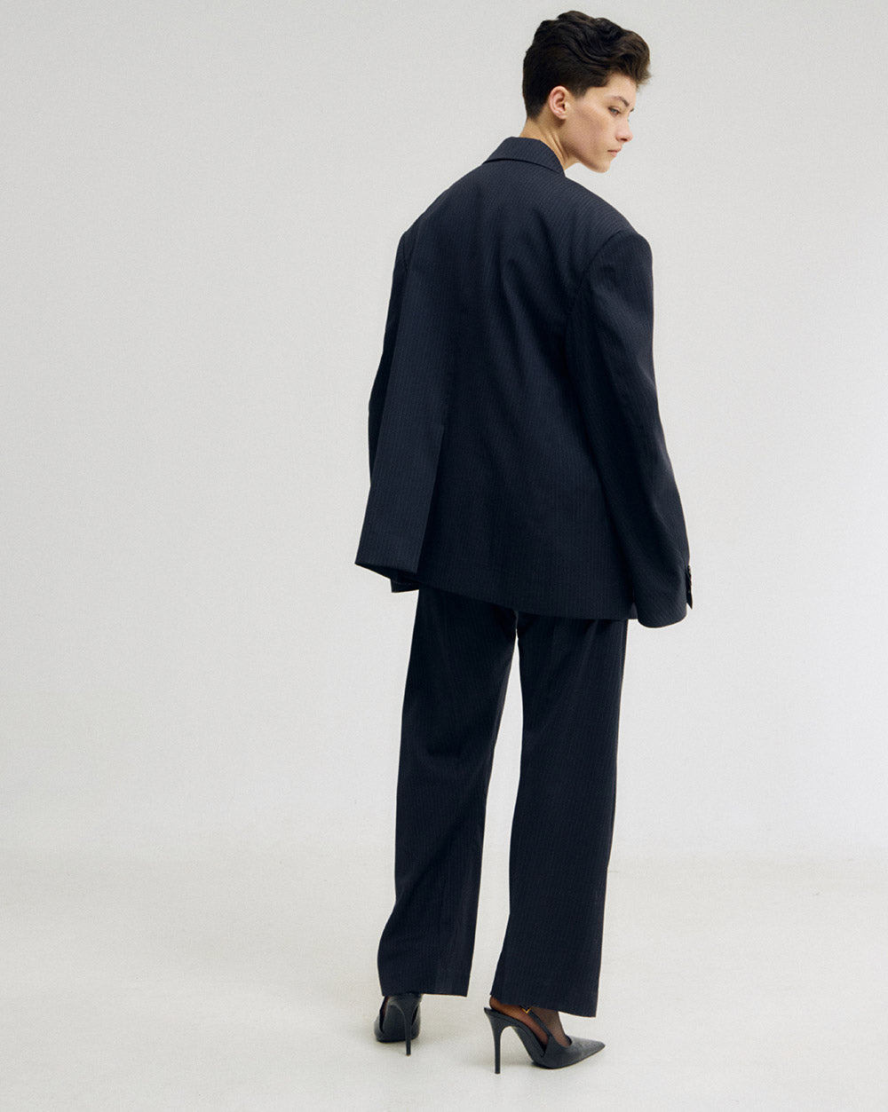 TWISTED SLEEVE JACKET