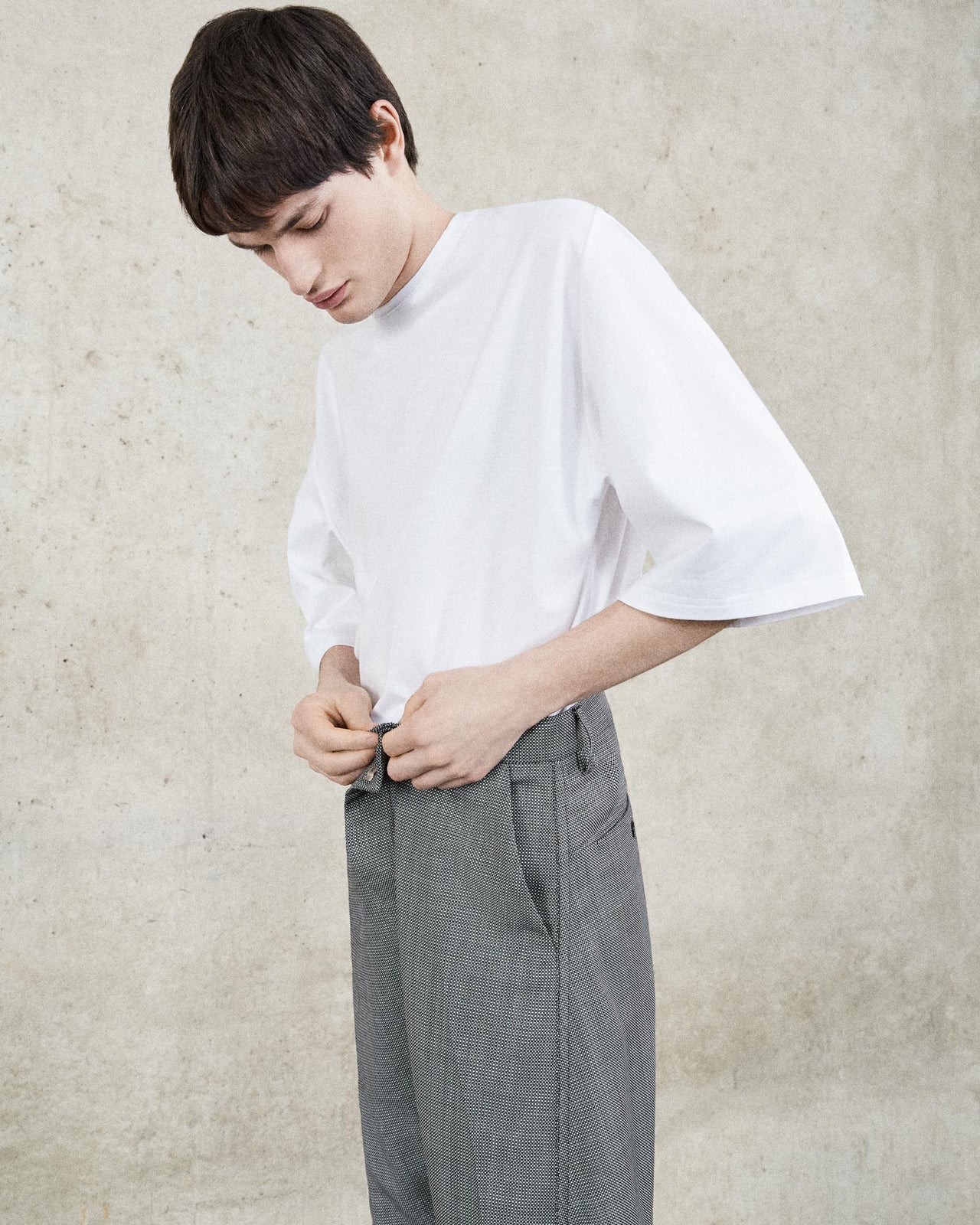 CREW NECK T-SHIRT